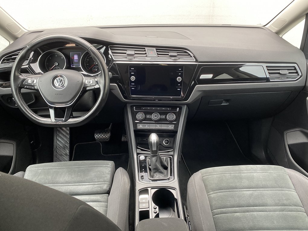 Volkswagen Touran 2.0TDi 