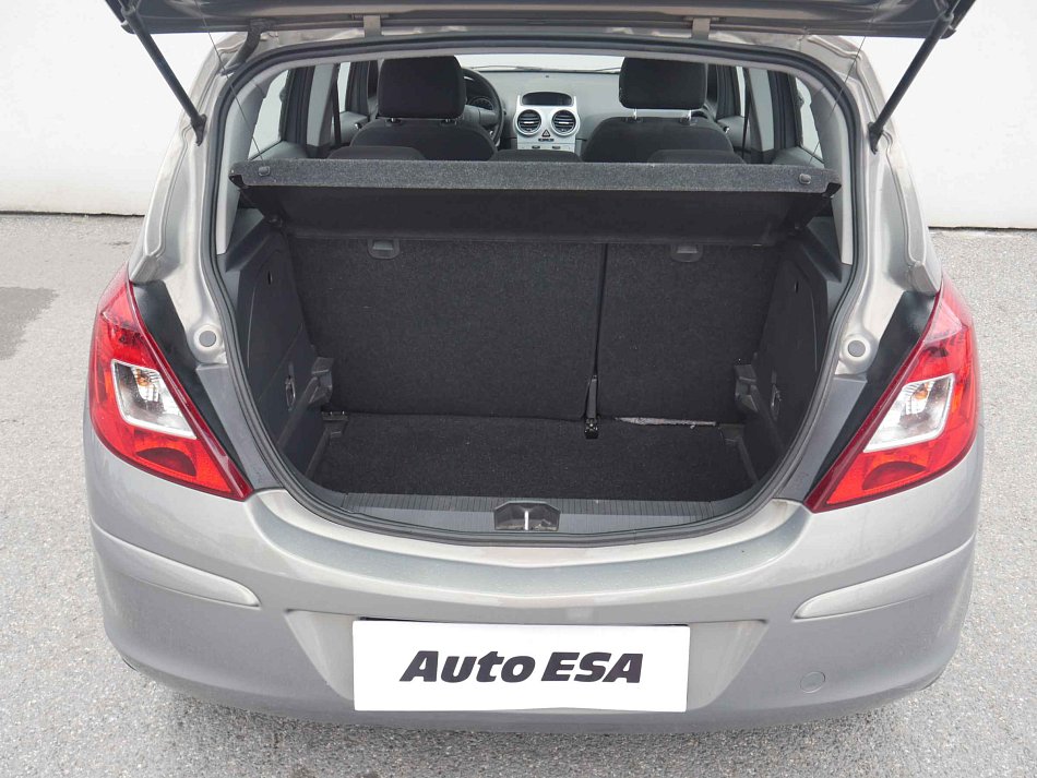 Opel Corsa 1.2i 