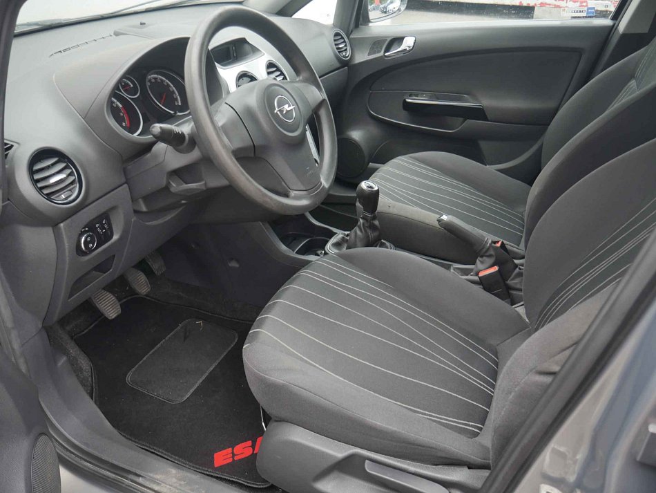 Opel Corsa 1.2i 
