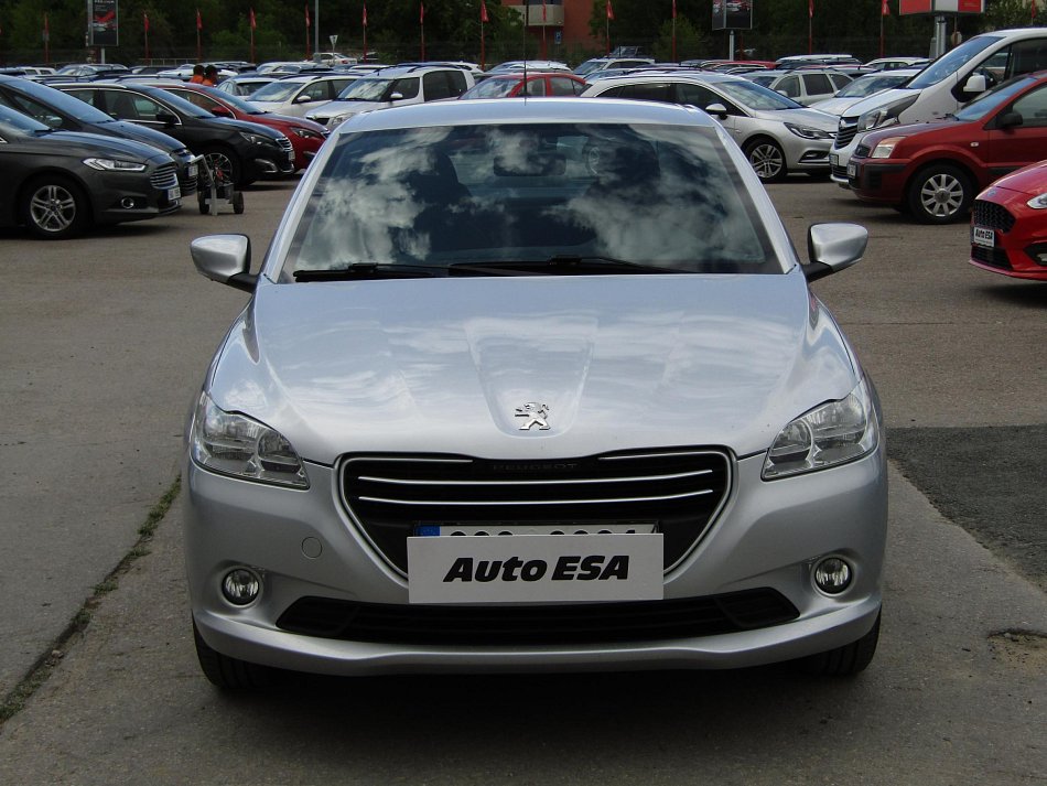 Peugeot 301 1.2 i 