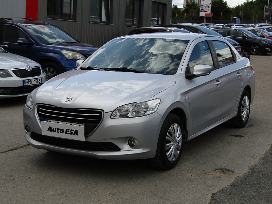 Peugeot 301 1.2 i 