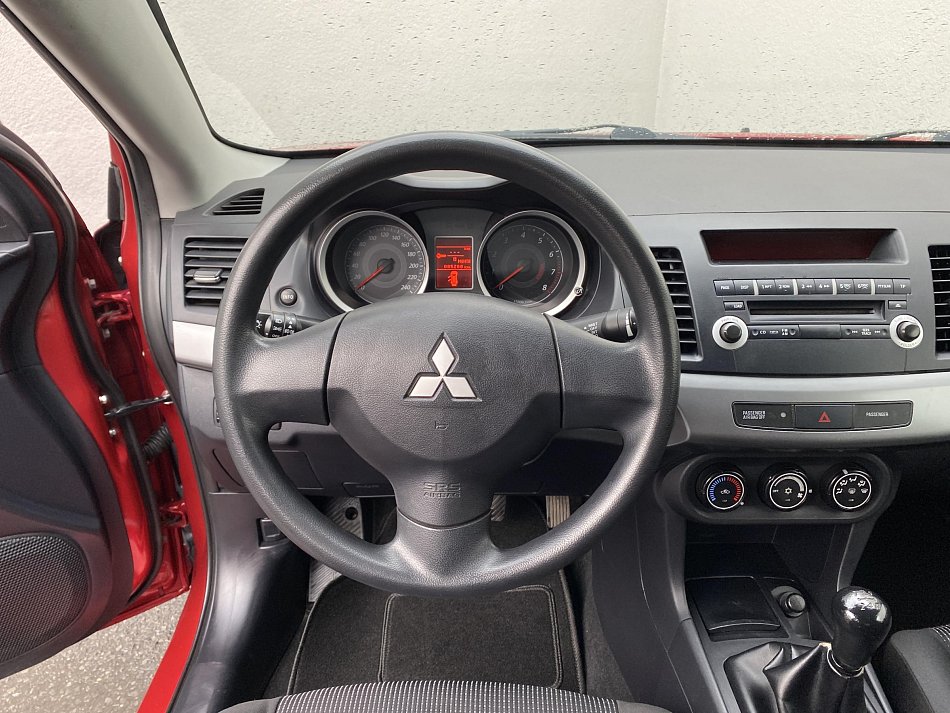 Mitsubishi Lancer 1.5i 
