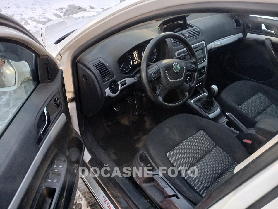 Škoda Octavia II 2.0 TDI  Scout