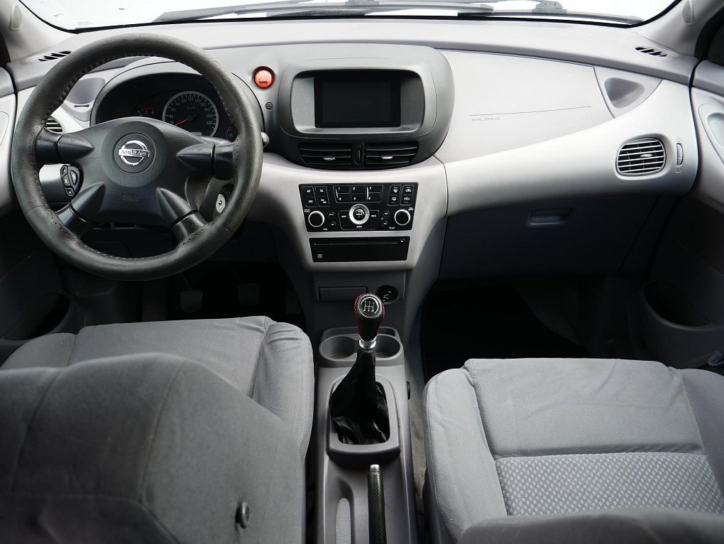 Nissan Almera Tino 1.8i 