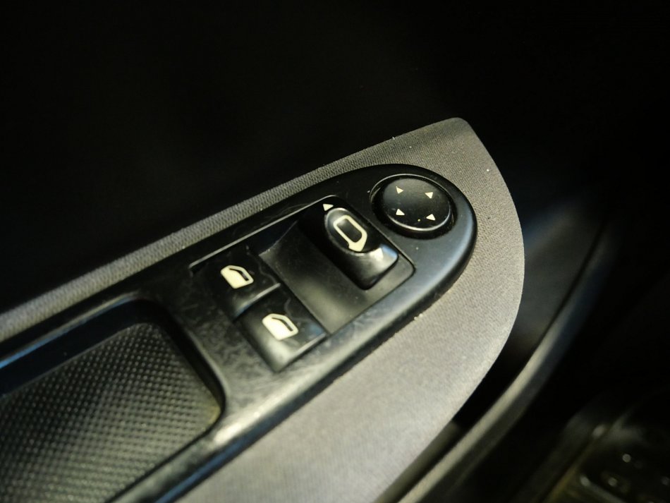 Peugeot 307 1.6i 