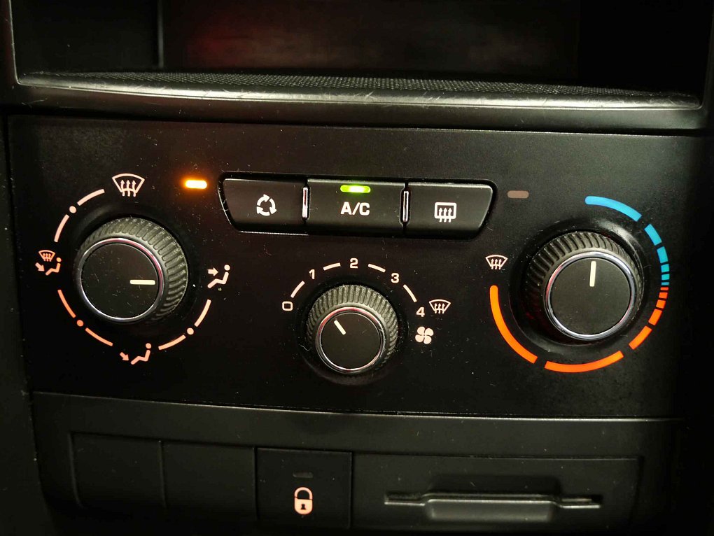 Peugeot 207 1.4i 