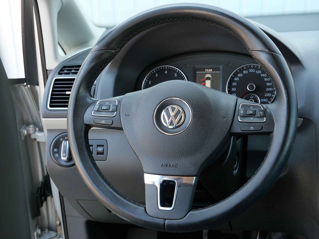 Volkswagen Touran 1.4TSi 