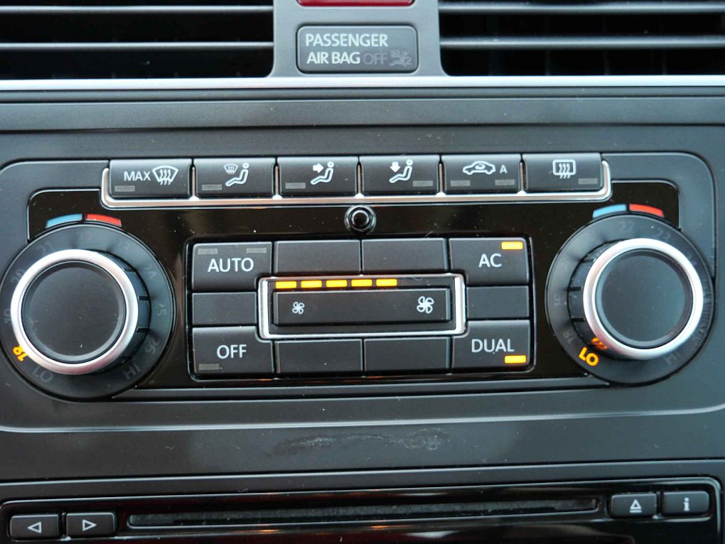 Volkswagen Touran 1.4TSi 