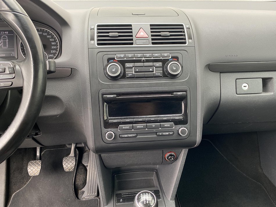 Volkswagen Touran 2.0 TDi CROSS