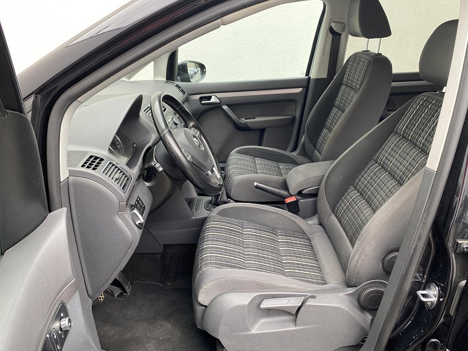 Volkswagen Touran 2.0 TDi CROSS