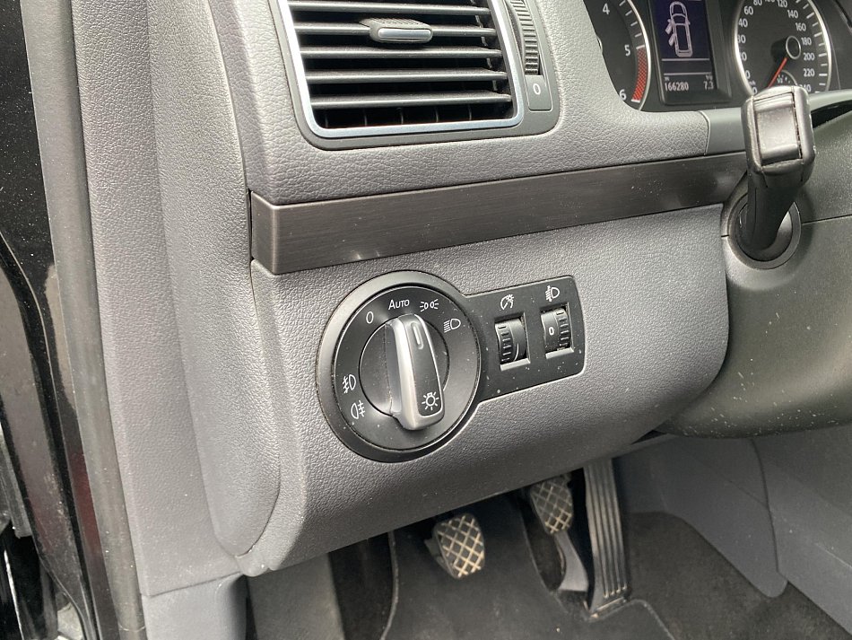 Volkswagen Touran 2.0 TDi CROSS