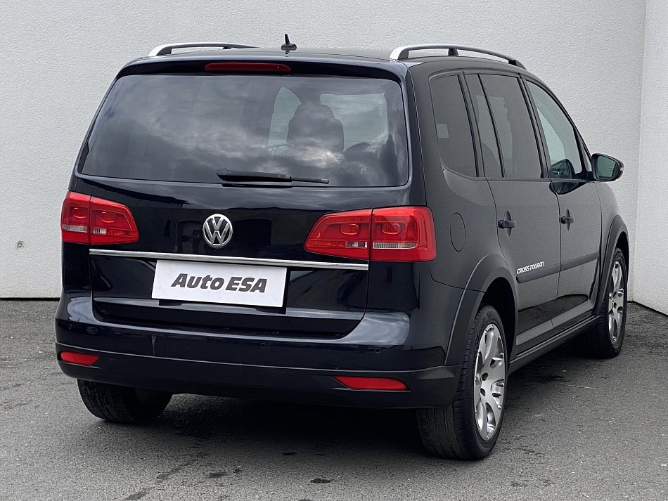 Volkswagen Touran 2.0 TDi CROSS
