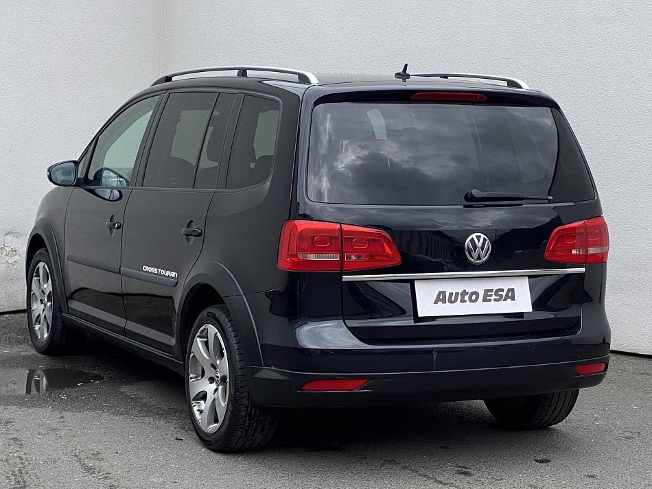Volkswagen Touran 2.0 TDi CROSS