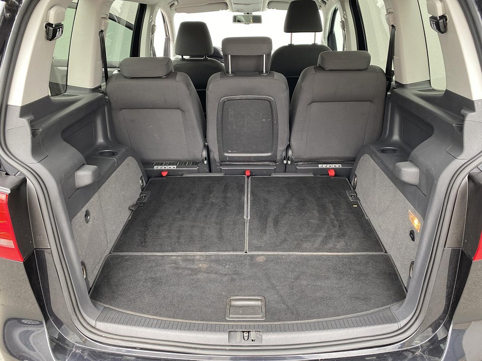 Volkswagen Touran 2.0 TDi CROSS