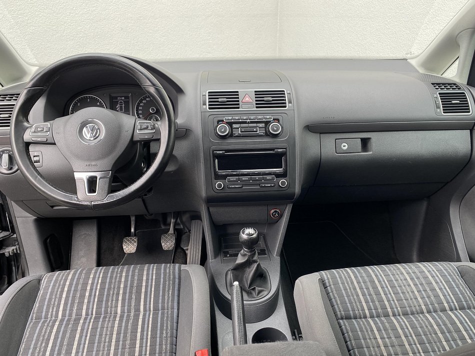 Volkswagen Touran 2.0 TDi CROSS