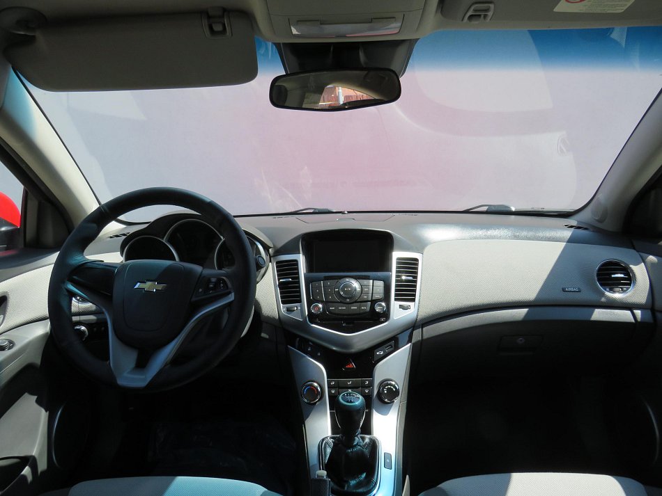 Chevrolet Cruze 1.6i 
