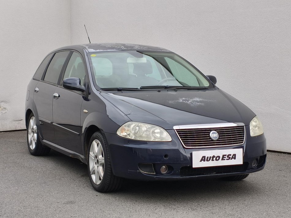 Fiat Croma 2.2i 