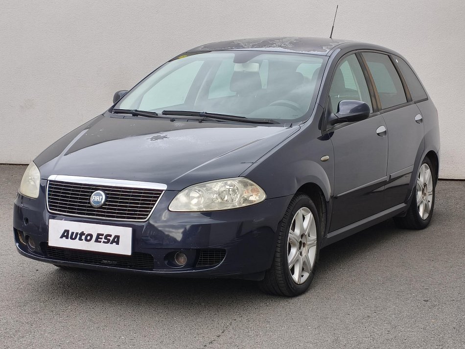 Fiat Croma 2.2i 