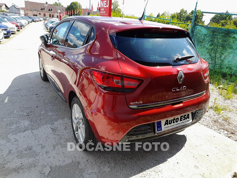 Renault Clio 0.9i 