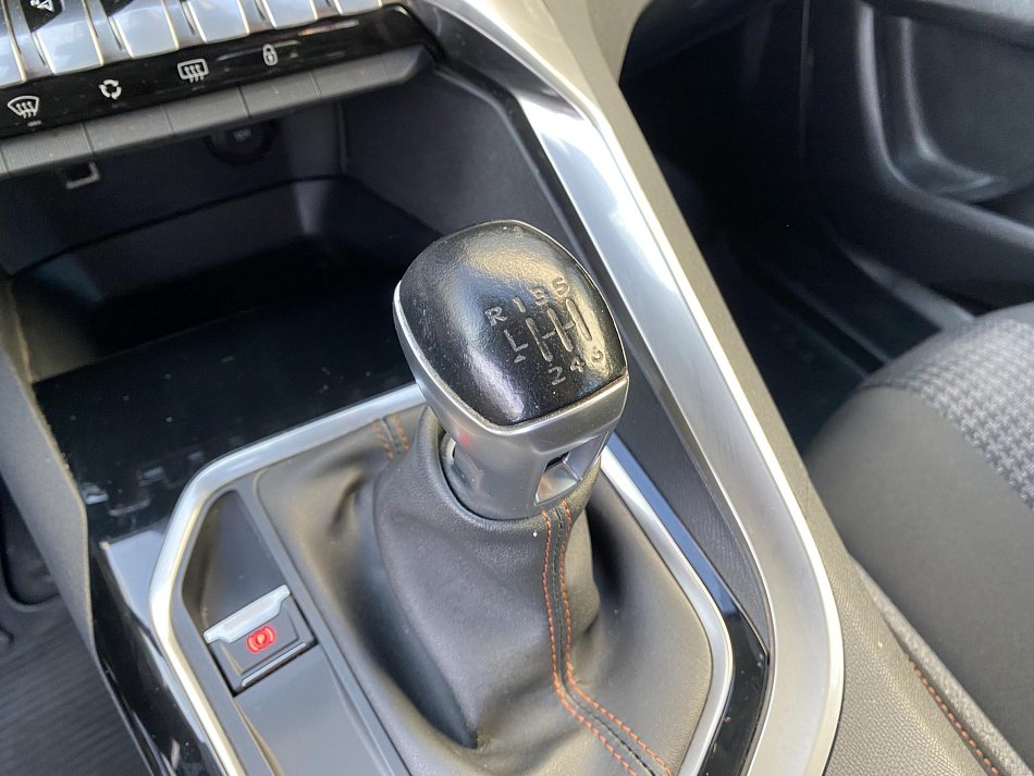 Peugeot 3008 1.2 PT Active