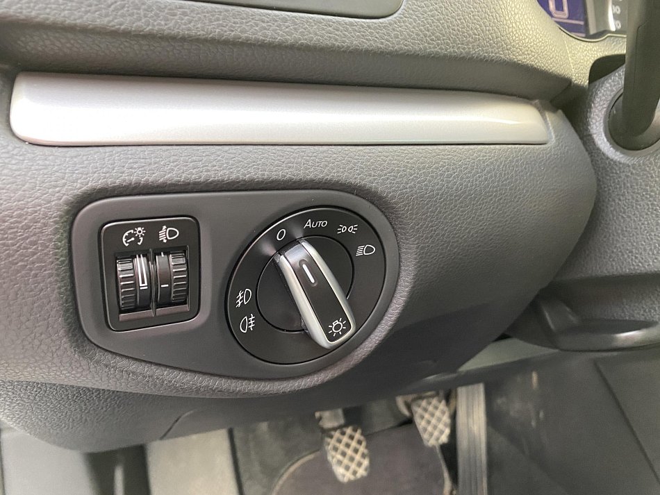 Volkswagen Sharan 2.0 TDi 