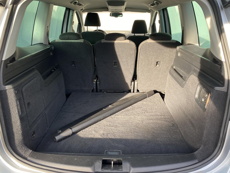 Volkswagen Sharan 2.0 TDi 