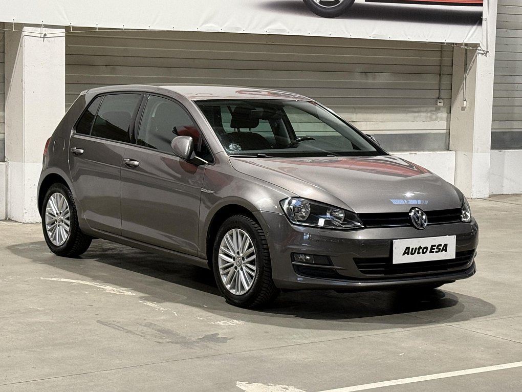 Volkswagen Golf 1.2 TSI 