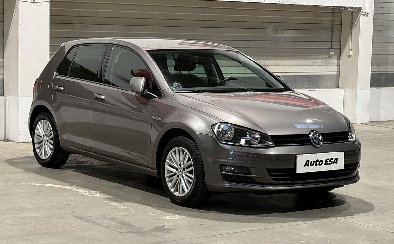 Volkswagen Golf 1.2 TSI 