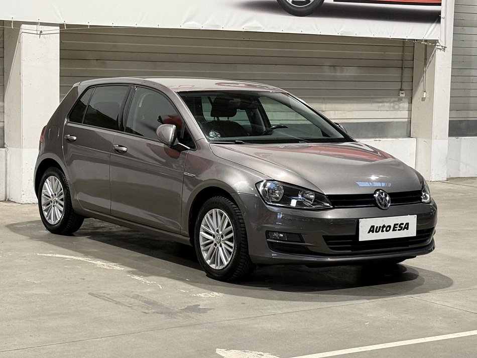 Volkswagen Golf 1.2 TSI 