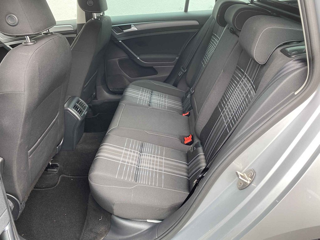 Volkswagen Golf 1.6 TDi Lounge