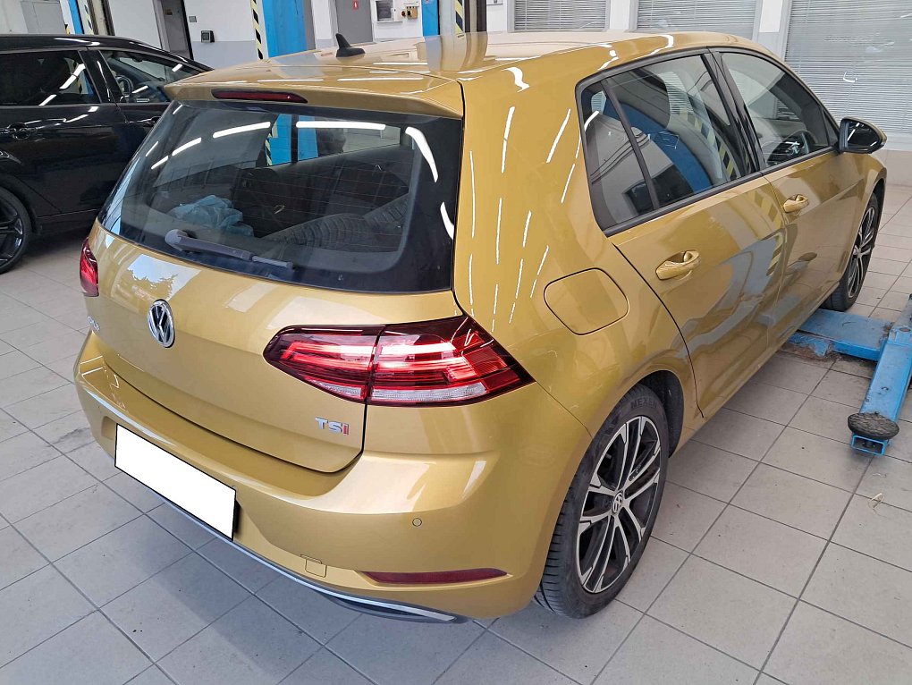 Volkswagen Golf 1.4TSI 