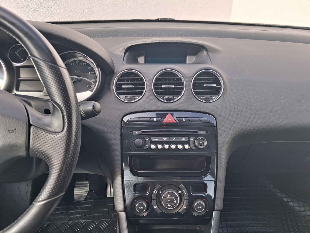 Peugeot 308 1.6 VTi 