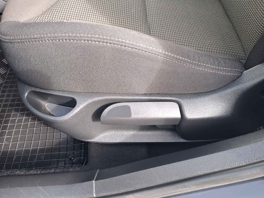 Peugeot 308 1.6 VTi 