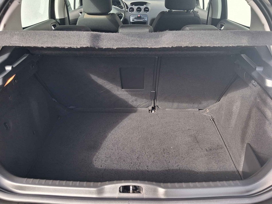 Peugeot 308 1.6 VTi 