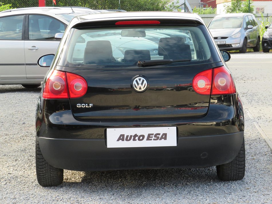Volkswagen Golf 1.4 MPi 