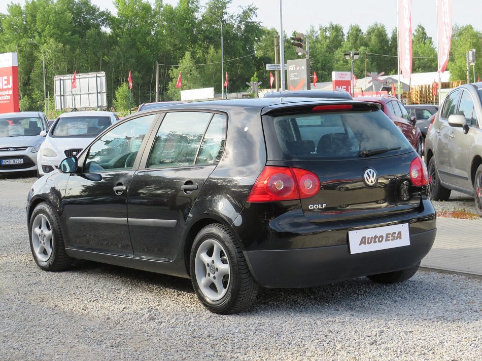 Volkswagen Golf 1.4 MPi 