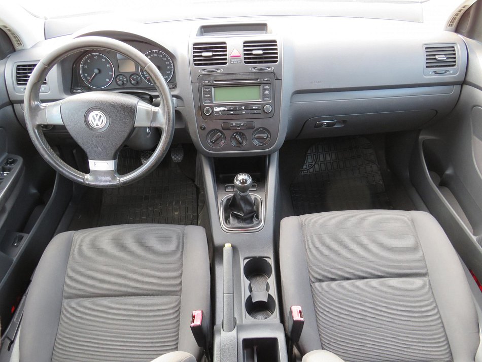 Volkswagen Golf 1.4 MPi 
