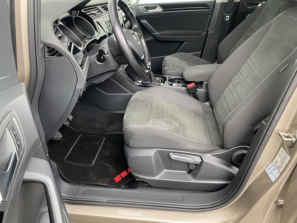 Volkswagen Touran 1.4 TSi Highline