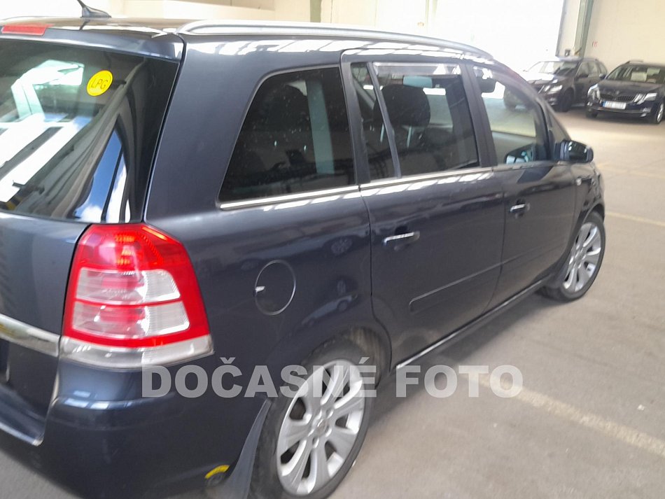 Opel Zafira 1.8. i 