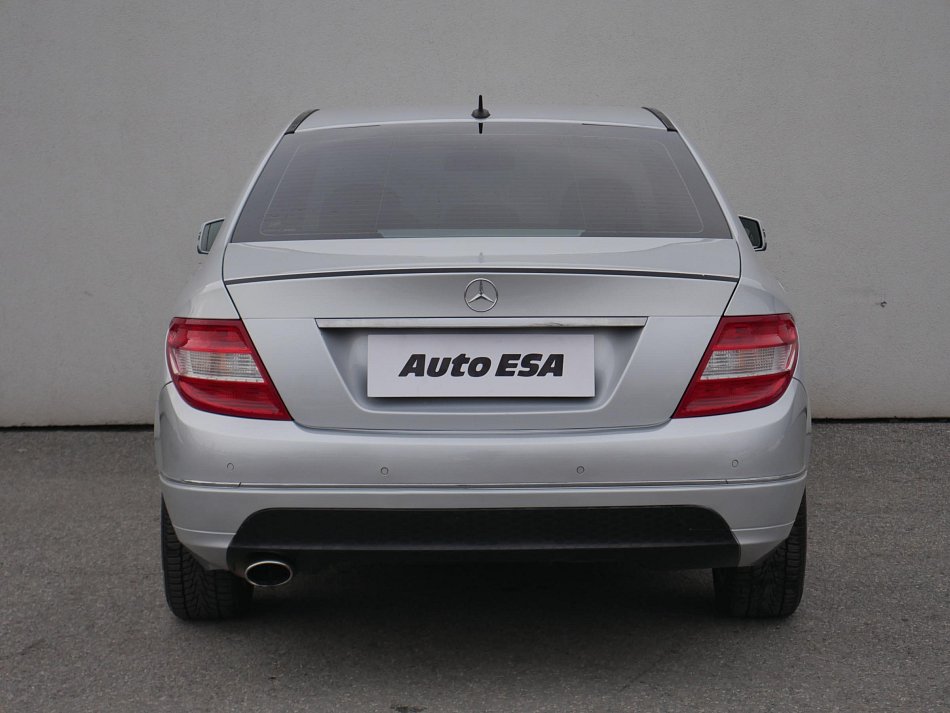 Mercedes-Benz Třída C 1.8 i 