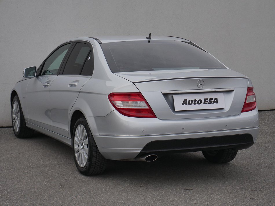 Mercedes-Benz Třída C 1.8 i 
