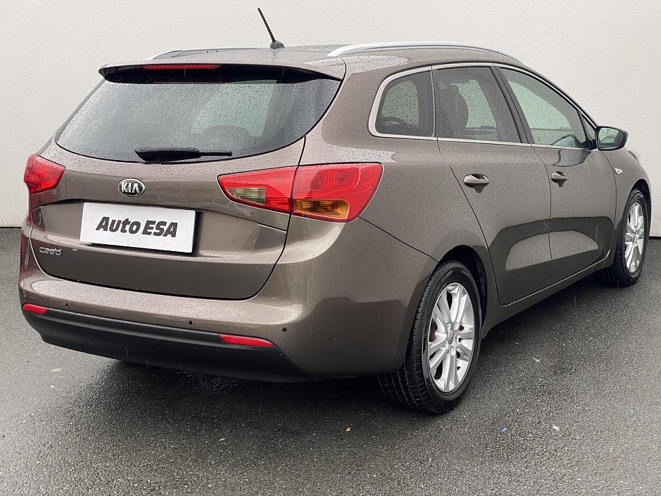 Kia Ceed 1.6 GDi FIFA World Cup