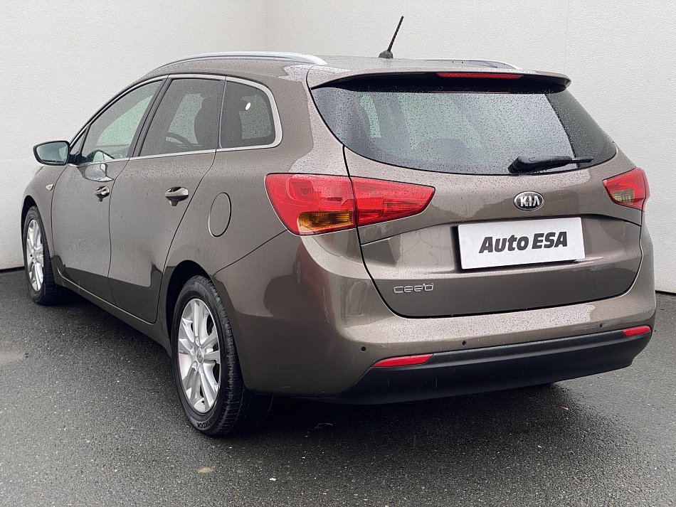 Kia Ceed 1.6 GDi FIFA World Cup