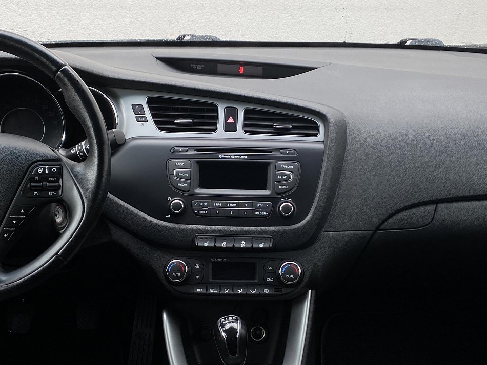 Kia Ceed 1.6 GDi FIFA World Cup