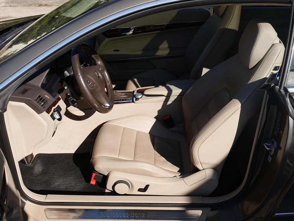 Mercedes-Benz Třída E 3.0 CDi  E350