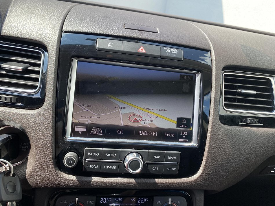 Volkswagen Touareg 3.0 TDi 