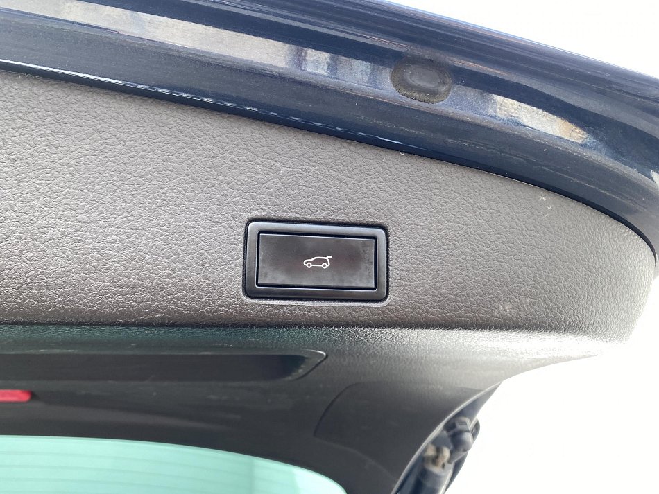 Volkswagen Touareg 3.0 TDi 