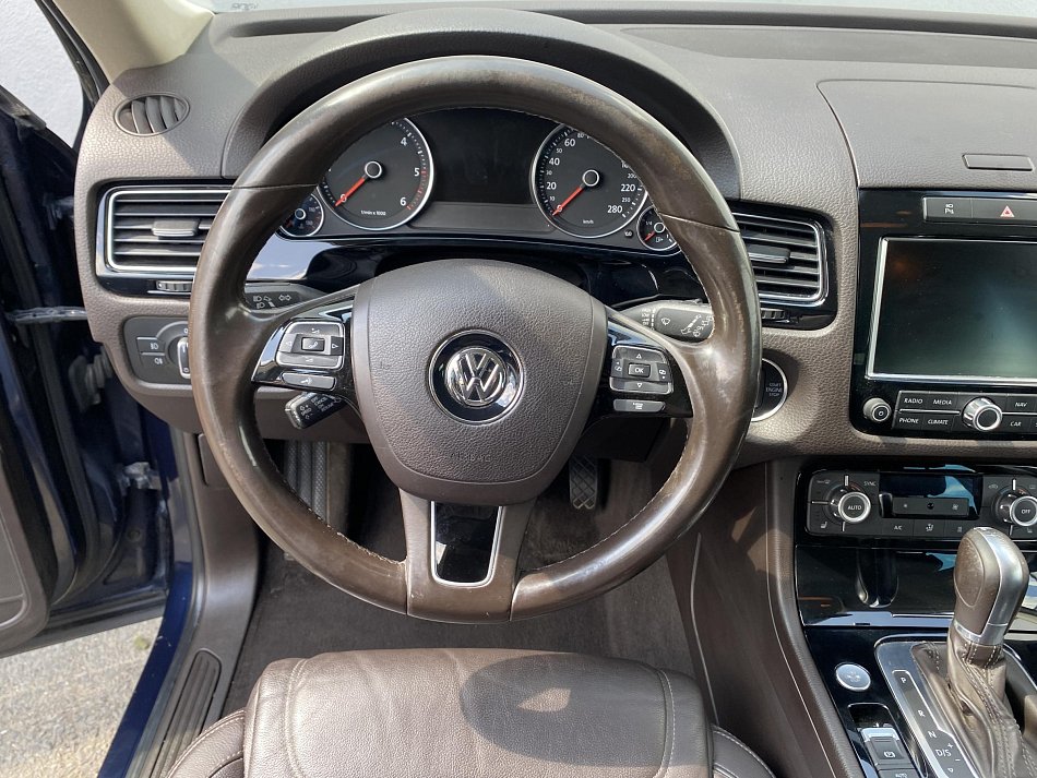 Volkswagen Touareg 3.0 TDi 