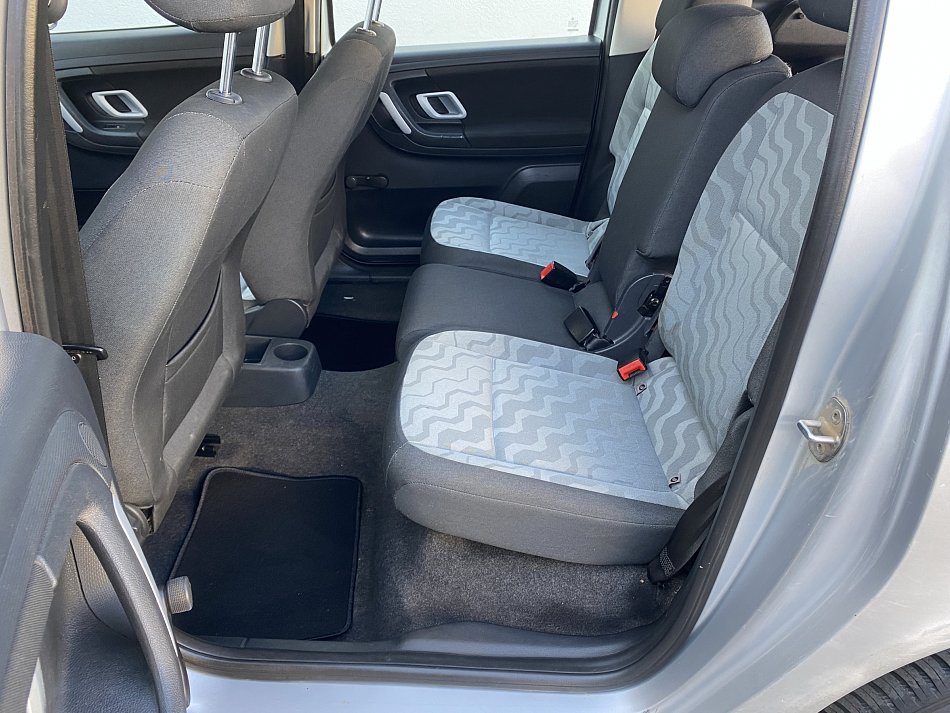 Škoda Roomster 1.6i 