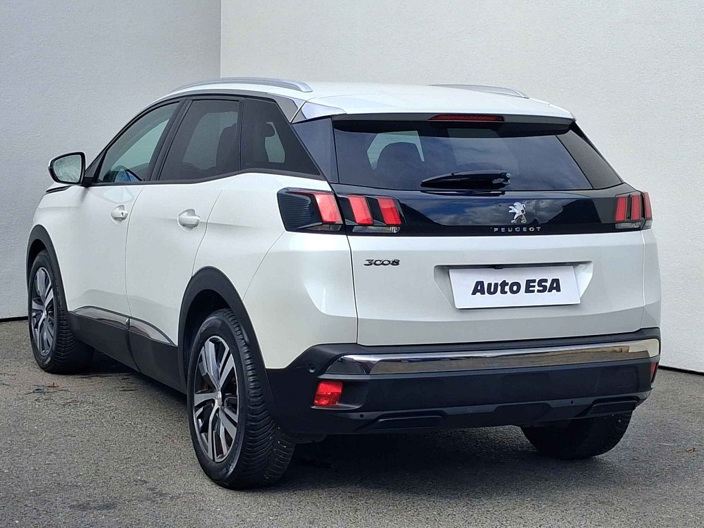 Peugeot 3008 1.2PT Allure